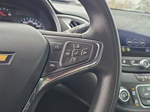 Used 2021 Chevrolet Malibu LS image 23
