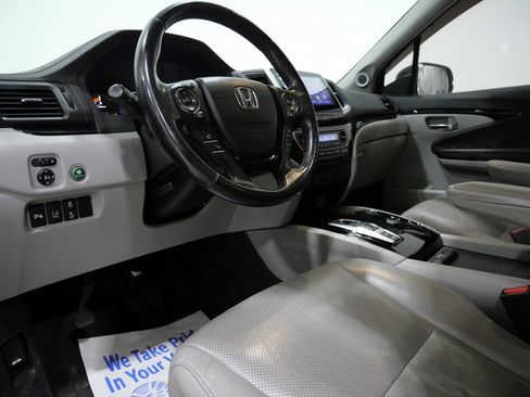 Used 2016 Honda Pilot Elite image 12
