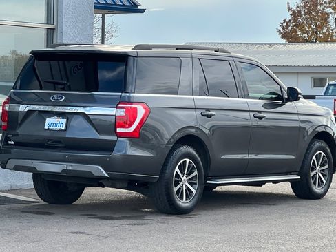 Used 2020 Ford Expedition XLT w/ Equipment Group 202A image 3