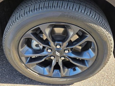 Used 2025 Dodge Durango GT w/ Blacktop Package AWD/4WD image 9