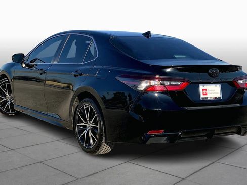 Used 2021 Toyota Camry SE w/ Carpet Mat Package (TMS) image 11