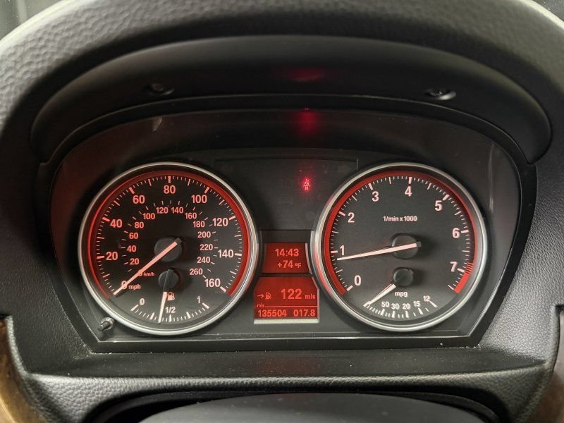 Used 2010 BMW 328i Sedan RWD image 10
