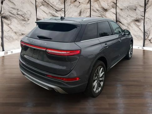 Used 2022 Lincoln Corsair AWD w/ Premium Package image 7