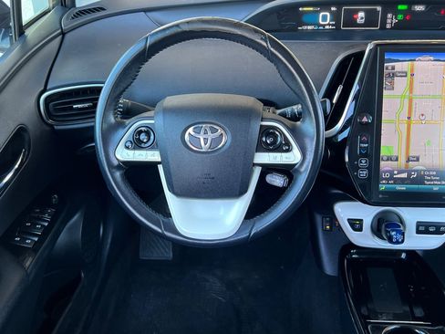 Used 2018 Toyota Prius Prime Premium image 14