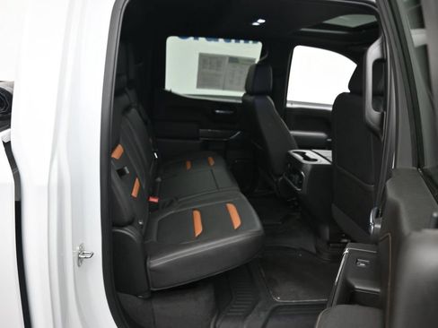 Used 2021 GMC Sierra 1500 AT4 w/ AT4 Premium Package AWD/4WD image 10