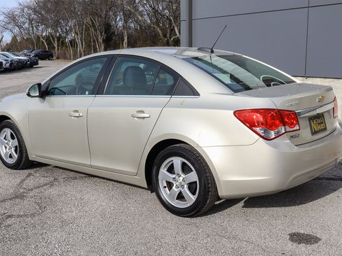 Used 2016 Chevrolet Cruze LT image 6