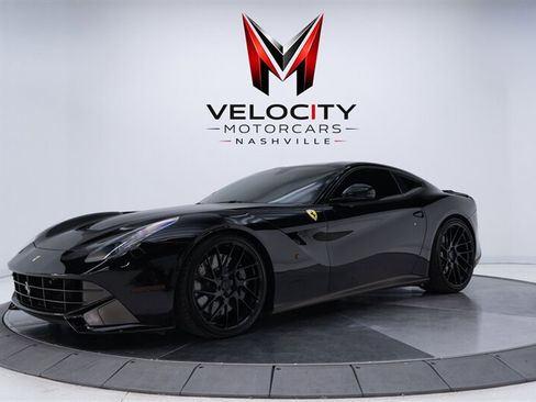 Used 2014 Ferrari F12 Berlinetta RWD image 2