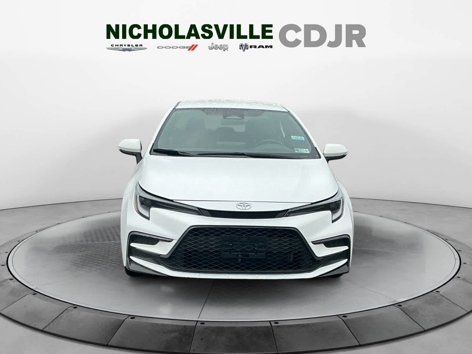 Used 2024 Toyota Corolla SE FWD image 8