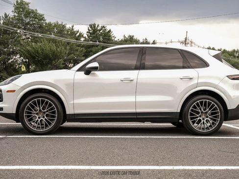 Used 2020 Porsche Cayenne AWD/4WD image 3