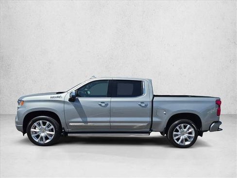 Used 2024 Chevrolet Silverado 1500 High Country AWD/4WD image 5
