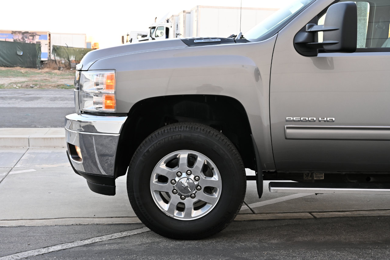 Used 2013 Chevrolet Silverado 2500 LTZ w/ LTZ Plus Package AWD/4WD image 34