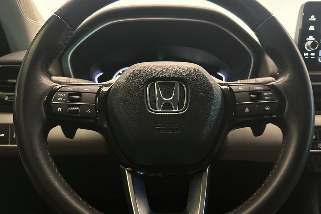 Used 2025 Honda Pilot EX-L image 24