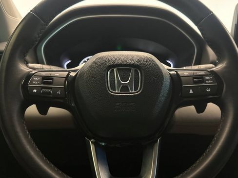 Used 2025 Honda Pilot EX-L image 24