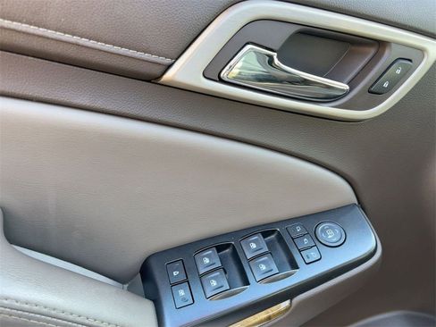 Used 2017 GMC Yukon Denali w/ Open Road Package image 16