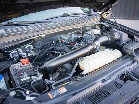 Used 2024 Ford Expedition Limited image 39