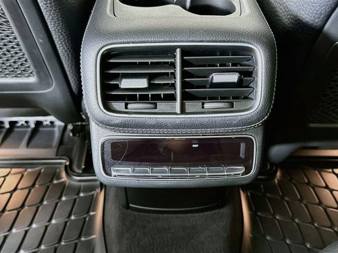 Used 2023 Mercedes-Benz GLS 580 4MATIC image 28