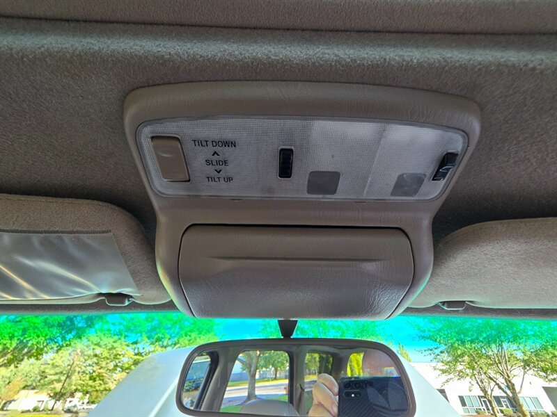 Used 2002 Toyota 4Runner SR5 AWD/4WD image 41
