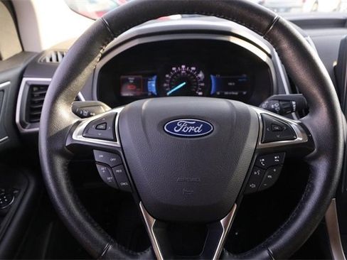 Certified 2024 Ford Edge SEL image 10