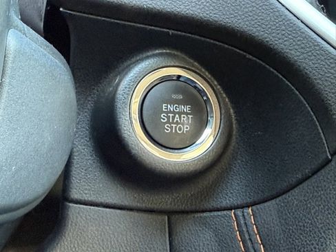 Used 2021 Subaru Crosstrek 2.0i Premium w/ Moonroof Package image 30