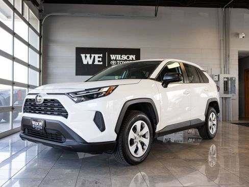 Used 2024 Toyota RAV4 LE AWD/4WD image 2