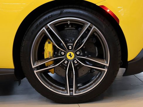 Certified 2025 Ferrari Roma Spider RWD image 70