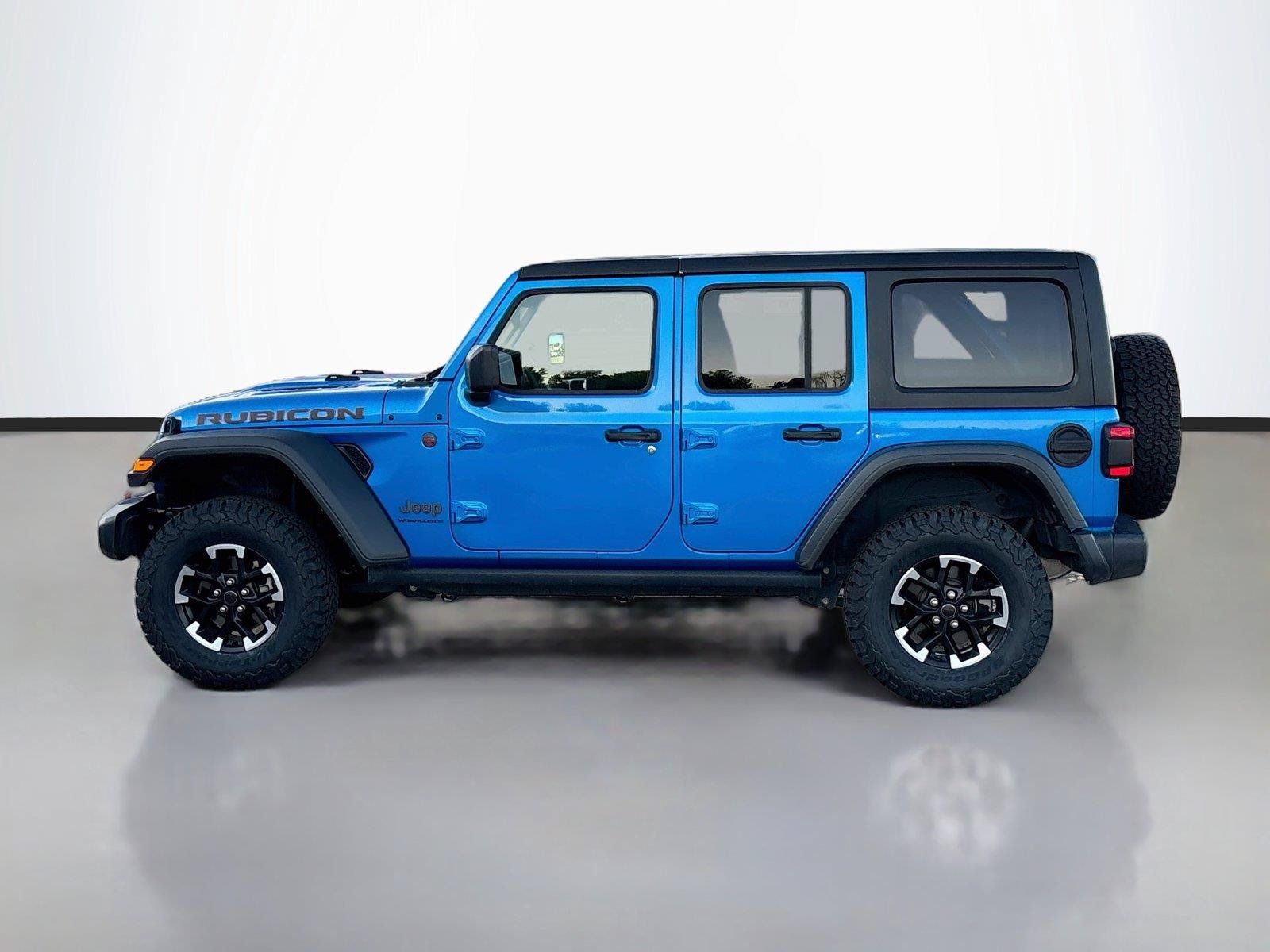 Certified 2025 Jeep Wrangler Unlimited Rubicon AWD/4WD image 8