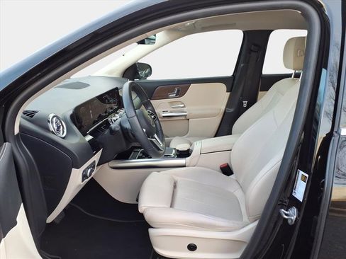 Used 2023 Mercedes-Benz GLA 250 image 9