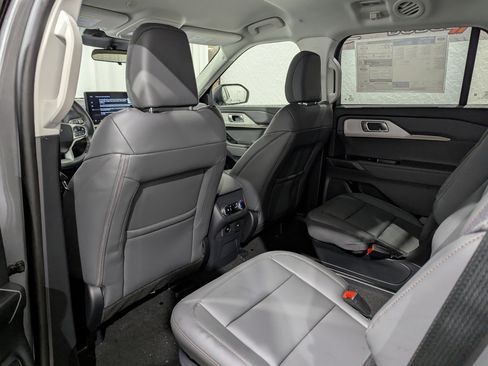 New 2026 Ford Explorer Active w/ Active Comfort Package AWD/4WD image 12