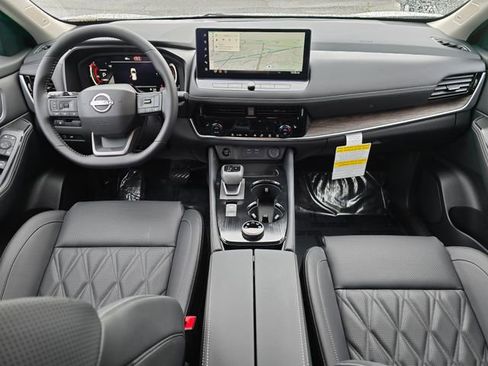 New 2026 Nissan Rogue Platinum AWD/4WD image 17