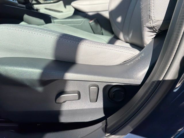 Used 2025 Subaru Legacy Premium AWD/4WD image 16