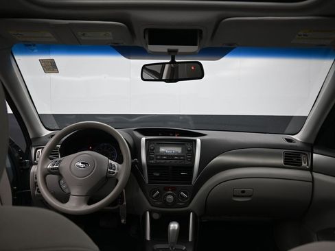 Used 2012 Subaru Forester 2.5X Premium w/ All-Weather Pkg image 28