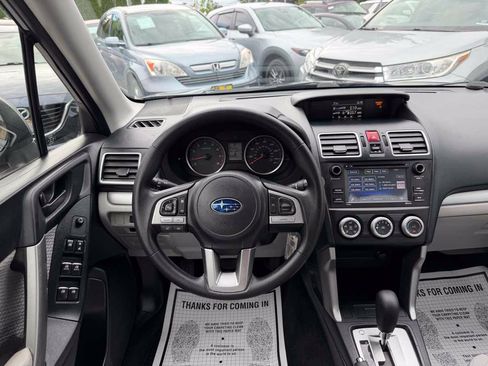 Used 2017 Subaru Forester 2.5i w/ Alloy Wheel Package AWD/4WD image 14