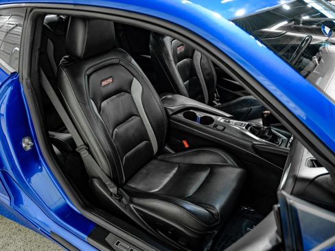 Used 2018 Chevrolet Camaro SS RWD image 39