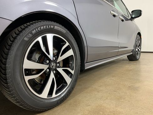 Used 2019 Honda Odyssey Elite image 9
