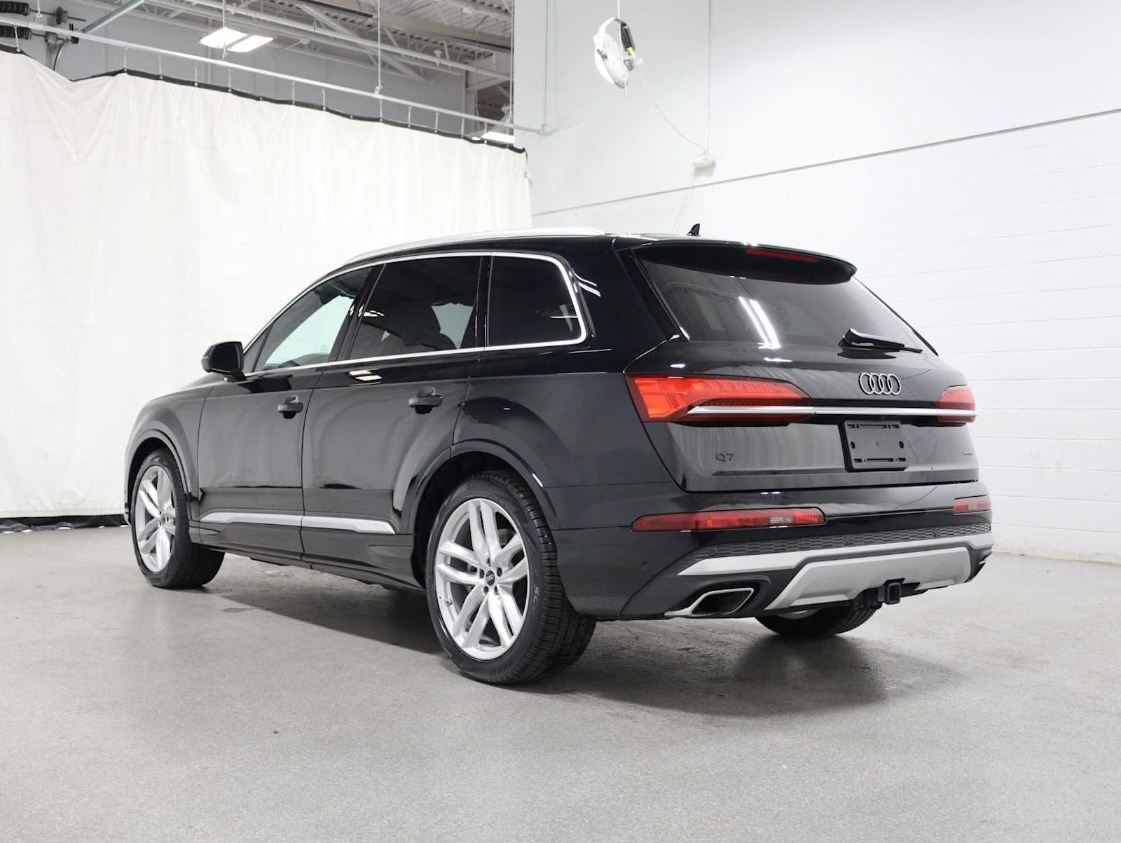 Certified 2025 Audi Q7 3.0T Premium Plus w/ Premium Plus Package AWD/4WD image 2