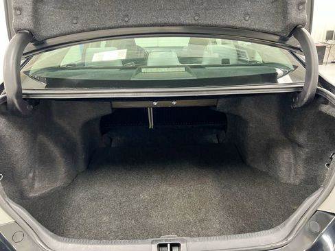 Used 2016 Toyota Camry LE image 23