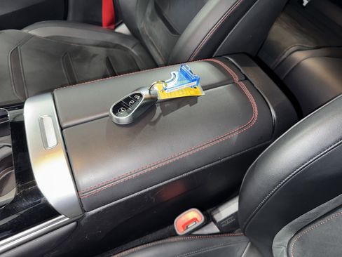 Used 2025 Mercedes-Benz GLC 43 AMG 4MATIC image 30