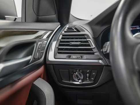 Used 2023 BMW X4 xDrive30i w/ Premium Package image 18