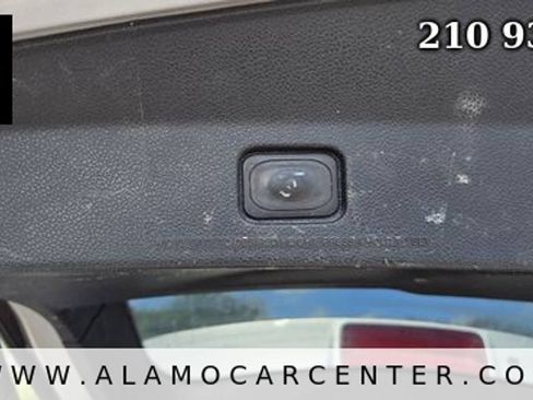 Used 2016 Ford Explorer XLT w/ Equipment Group 202A FWD image 28