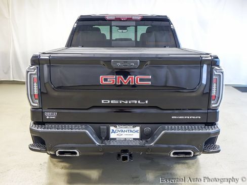 Used 2022 GMC Sierra 1500 Denali w/ Technology Package AWD/4WD image 6
