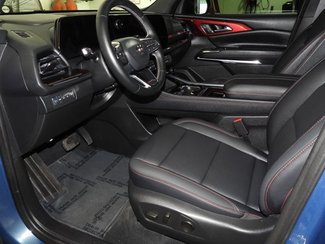 Used 2025 Chevrolet Traverse Z71 w/ Driver Confidence Package AWD/4WD image 31