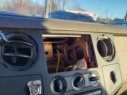 Used 2009 Ford F450 XL RWD image 27