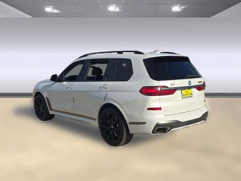 Used 2020 BMW X7 M50i image 3