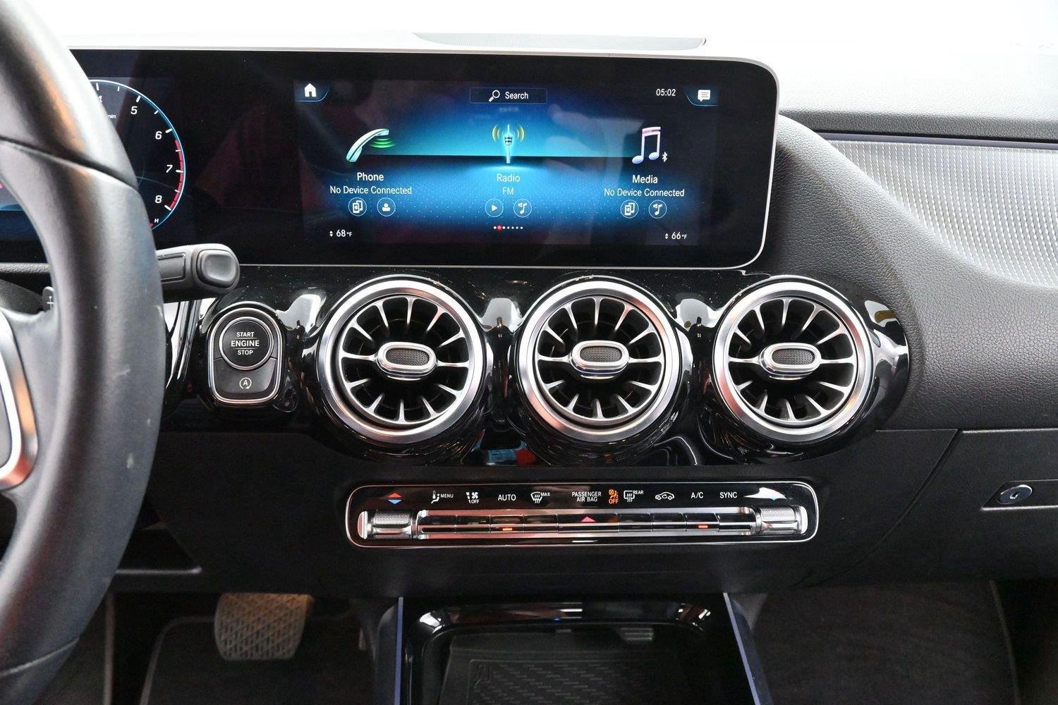 Used 2021 Mercedes-Benz GLA 250 w/ Premium Package image 22