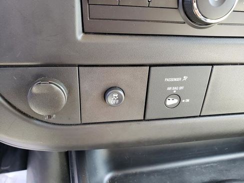 Used 2014 Chevrolet Express 2500 RWD 2500 135 image 21