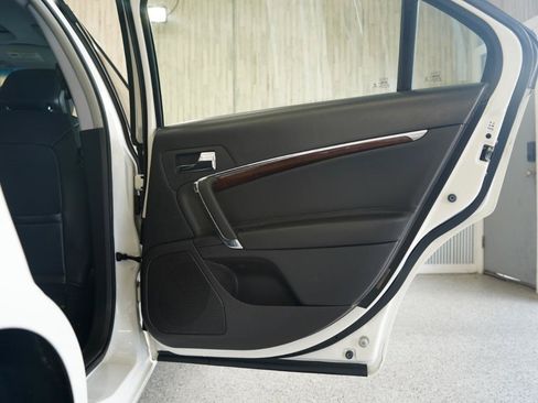 Used 2012 Lincoln MKZ FWD image 34