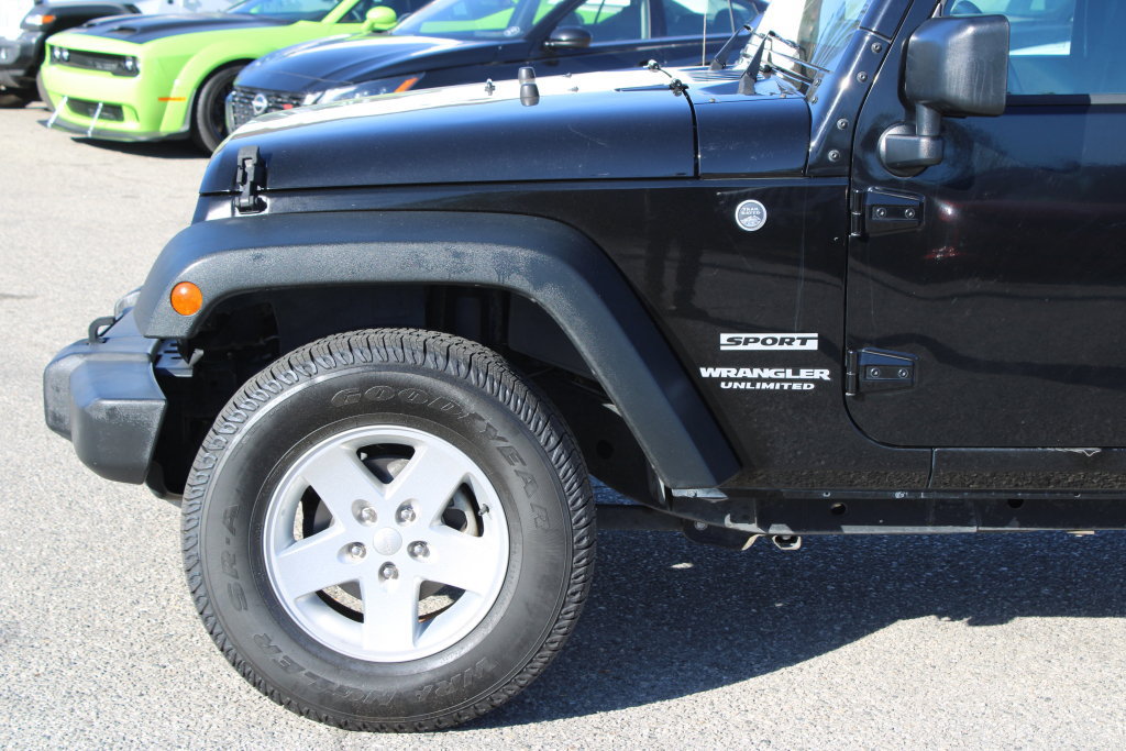Used 2017 Jeep Wrangler Unlimited Sport w/ Quick Order Package 24S AWD/4WD image 7