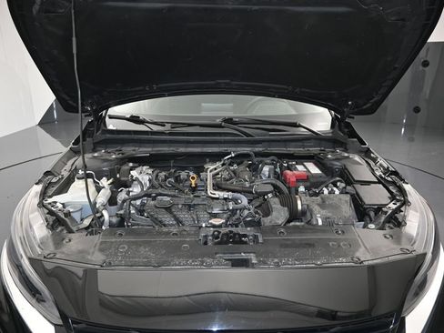 Used 2025 Nissan Altima 2.5 SV FWD image 27