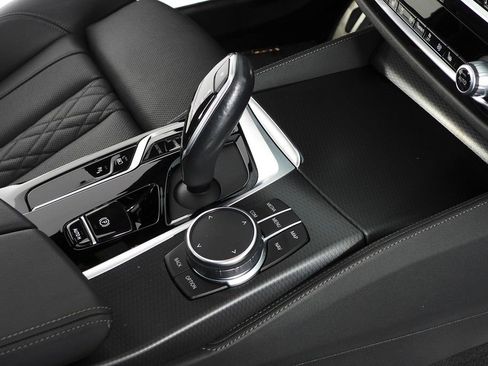 Used 2023 BMW 530e w/ M Sport Package image 15