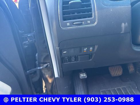 Used 2019 Nissan Armada SL w/ Premium Package image 14